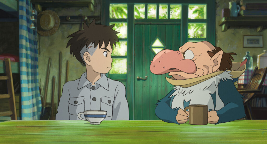 画像：眞人と人間版アオサギ（引用元：スタジオジブリ公式サイトフリー素材、https://www.ghibli.jp/works/kimitachi/#frame）